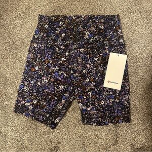 NWT - Lululemon Align HR 8” Short
